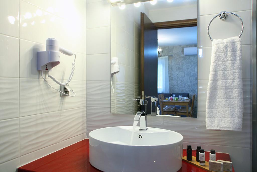 Milos Paradise Luxury Villas Ayios Nikitas Luaran gambar